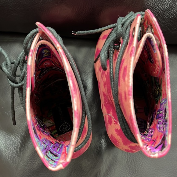 JF Pink Star Booties - Picture 3 of 9